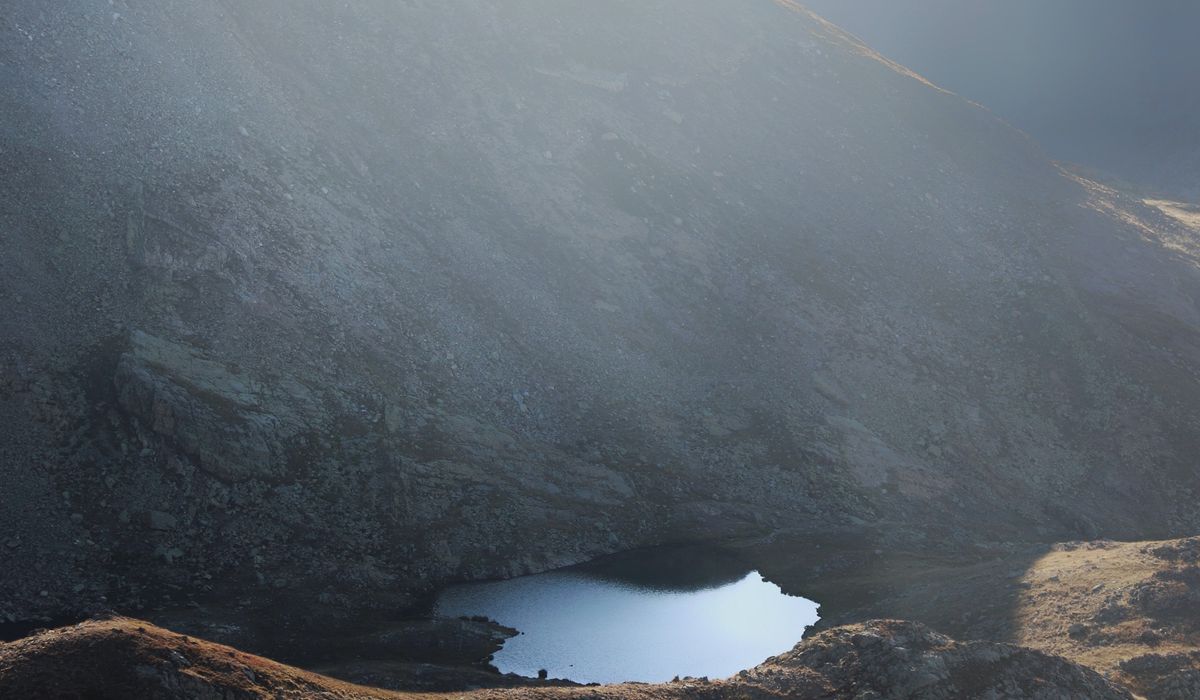 Editing Misty Landscapes Without Losing Natural Colour